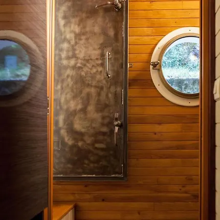 Peniche Mirage, Cabine Caravelle بيت ضيافة