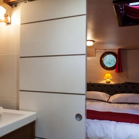 بيت ضيافة Peniche Mirage, Cabine Caravelle *